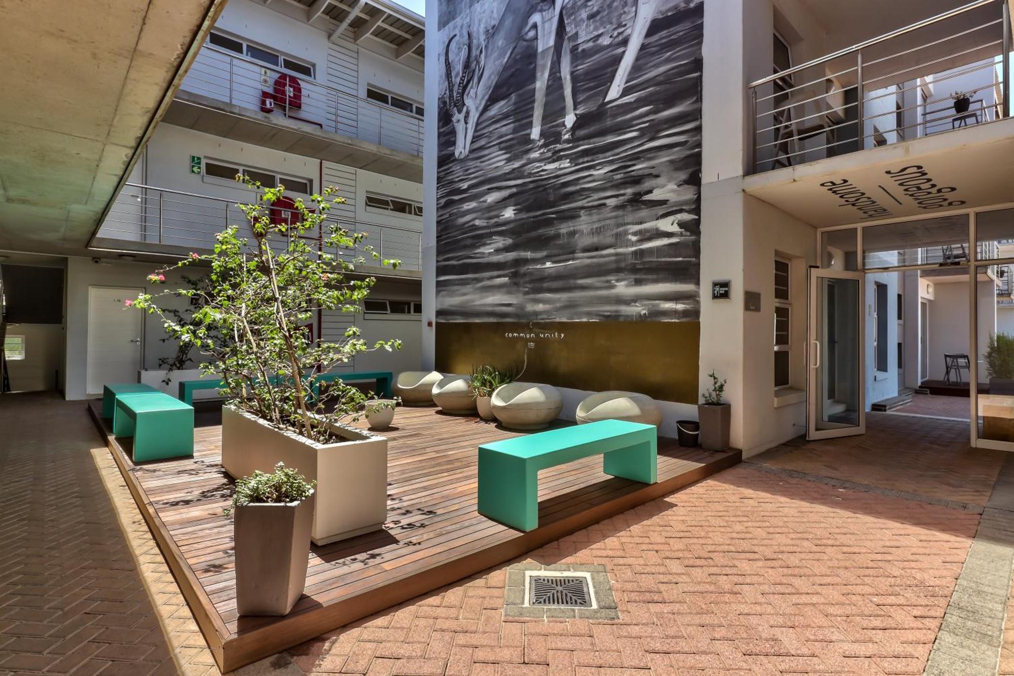 Wink Aparthotel Quiver Tree ستيلينبوش المظهر الخارجي الصورة